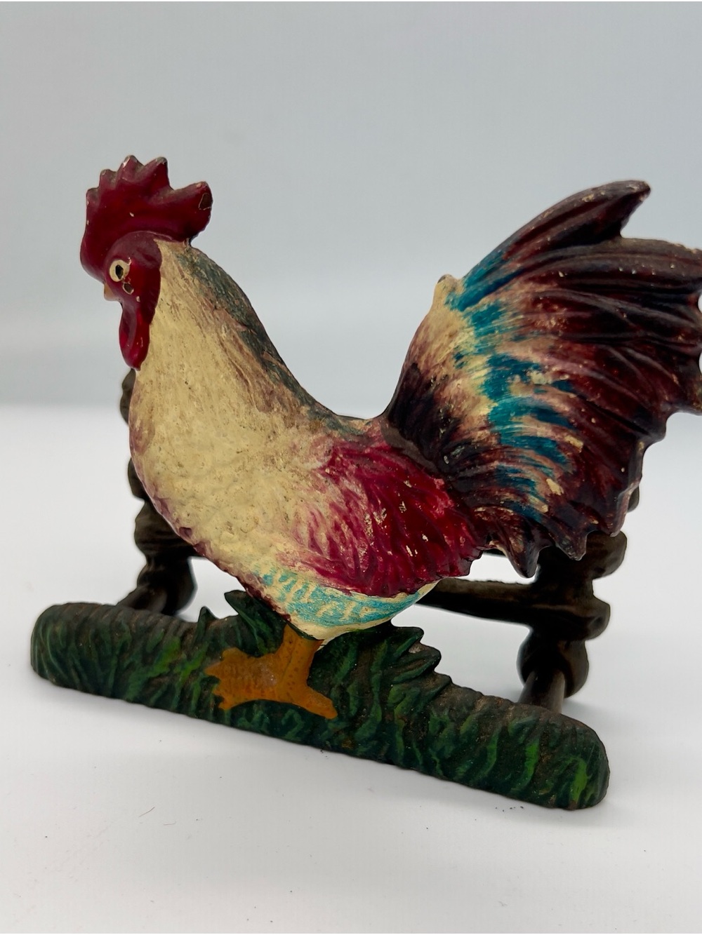 Vintage cast iron Rooster Figurine - Farmhouse Accent